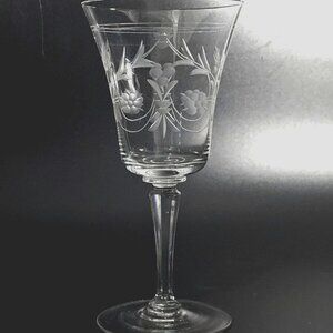 Vintage Lace Wine Glass 7" etched Crystal entwined floral wheat romantic styled